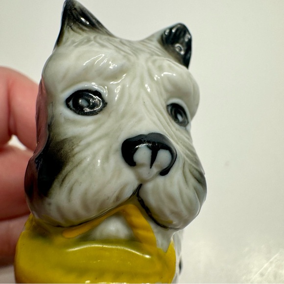 Vintage Terrier Dog With Basket figurine. Genuine Bone China Figurine. - Picture 8 of 10